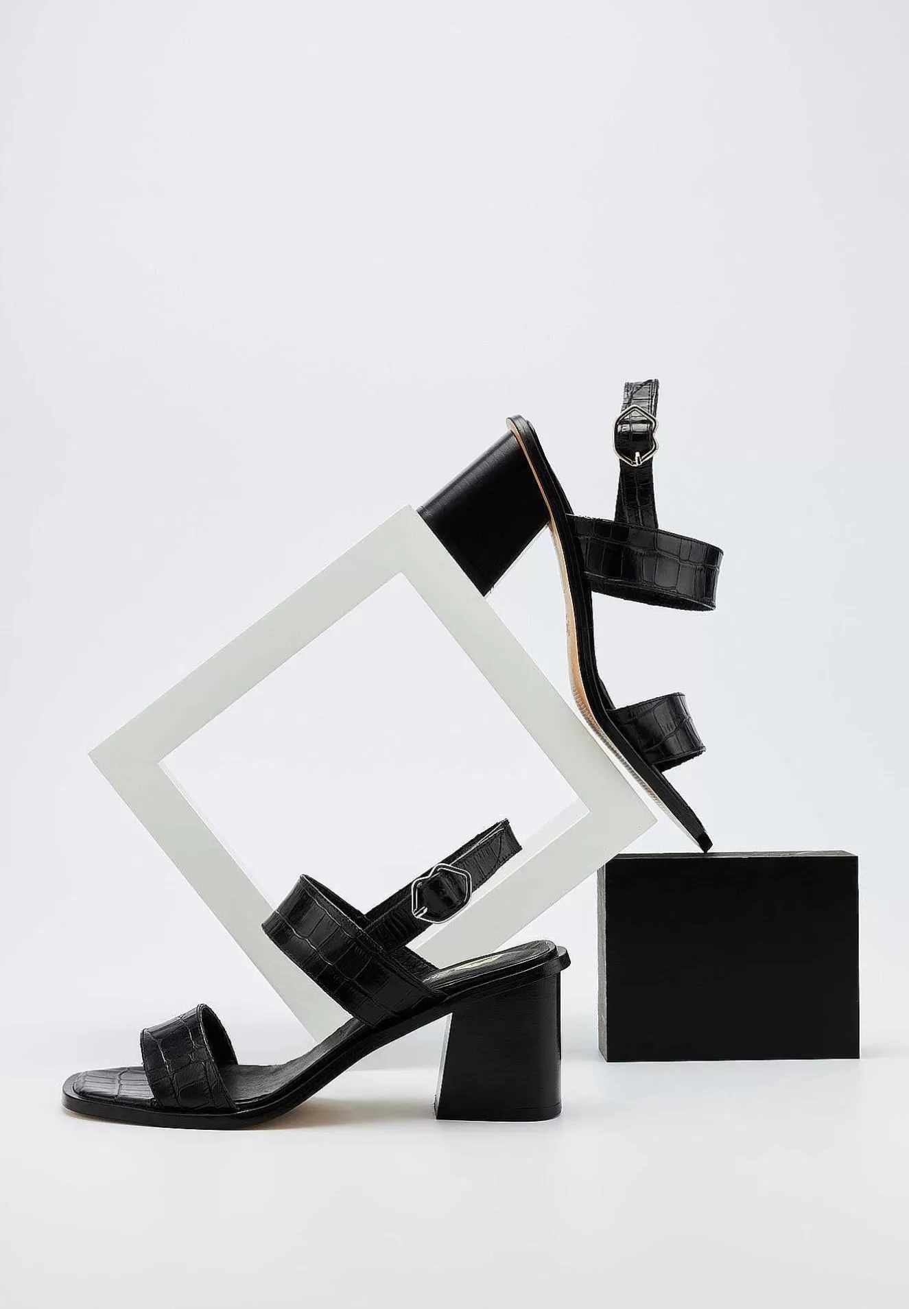 Bons baisers Heeled Sandals*Hester